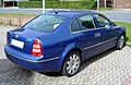 Skoda Superb blau Heck