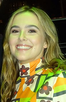 Zoey Deutch (32389761494)