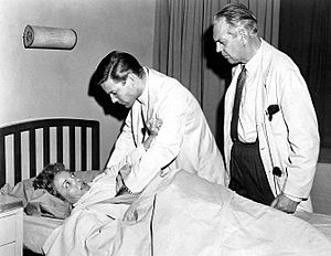 Beverly Garland Richard Chamberlain Raymond Massey Dr. Kildare 1961