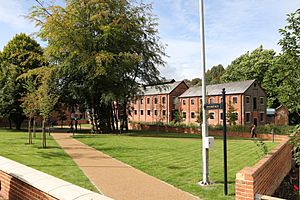 Bombay Sapphire distillery, Laverstoke 01.jpg