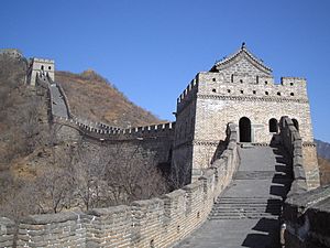 Chemin de ronde muraille long