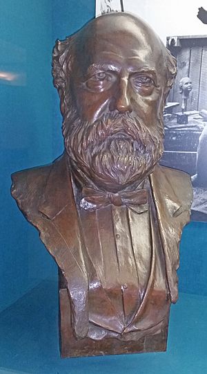 Collis Potter Huntington bust