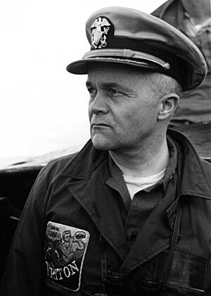 Edward L.Beach 1960.jpg