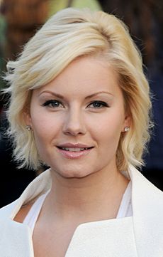 Elisha Cuthbert in 2009