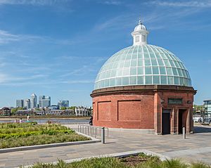 Greenwich Tunnel facing Canary Wharf, London - Diliff