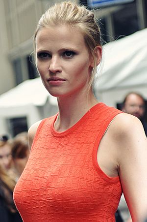 Lara Stone NYC.jpg