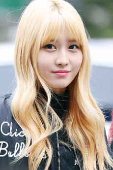 Momo going to a Music Bank recording on November 13, 2015 04