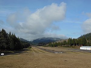 Oakridge State Airport