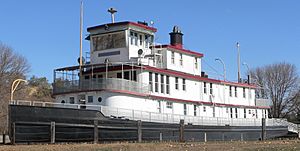 Sergeant Floyd towboat 3.jpg