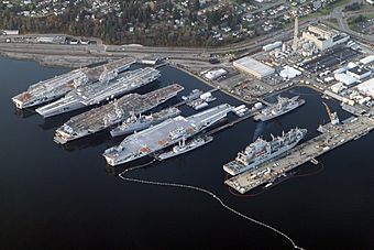 Aerial Bremerton Shipyard November 2012.jpg