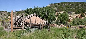 Ruins in Badito, May 2007