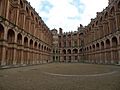 Château Vieux de Saint-Germain-en-Laye cour 1