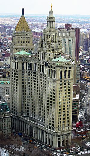 Manhattan Municipal Building by David Shankbone edited-1 crop