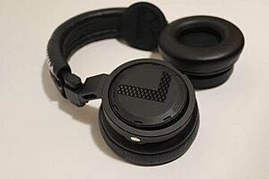 DJ headphones by Philips A5-PRO