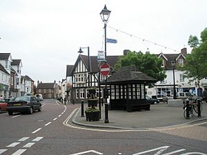 Elegant bus shelter in Emsworth Town Centre - geograph.org.uk - 805167