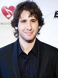 Josh Groban (Cropped)