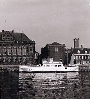 Regal Lady, Town Hall Quay.jpg