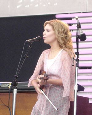 AlisonKraussCrossroads2007