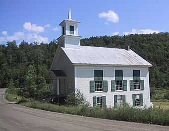 Calais town hall vermont.jpg