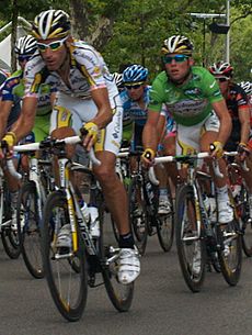 Etape 3 tour de France 2009 - Peloton 4 by Mikani Edit