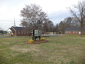 Harp's Crossing Baptist Church, Hollonville