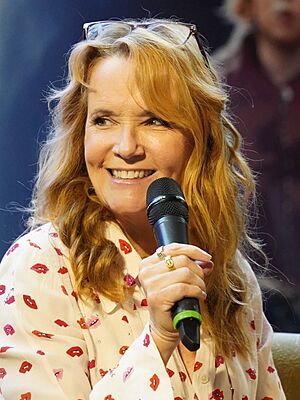 Lea Thompson (53319047148).jpg