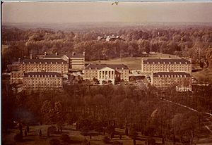 National Institutes of Health Campus (29791758961)