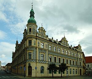 Písek, Alšovo náměstí, poliklinika