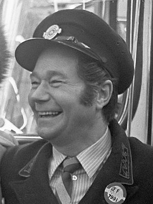 Reg Varney (1972).jpg