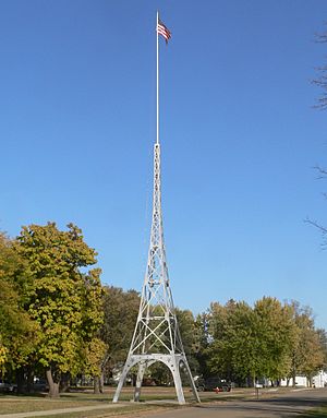 Flagpole in front of Bon Homme County courthouse