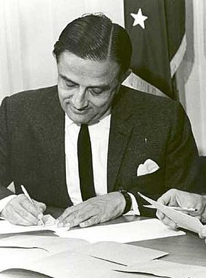 Vikram Sarabhai.jpg