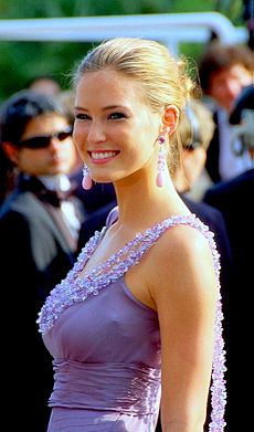 Bar Refaeli Cannes 2008