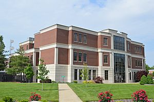 Clinton County Courthouse, Carlyle