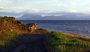 Early evening to Skye, from Milltown nr. Applecross village. - panoramio.jpg