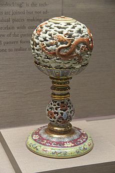 Qing Porcelain, Qianlong Reign 101