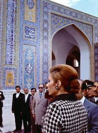 Farah Pahlavi in Sabzevar 3