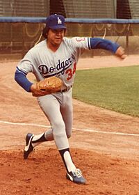 Fernando Valenzuela in bullpen