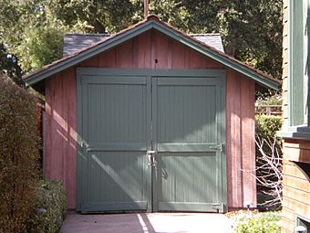 HP garage front.JPG