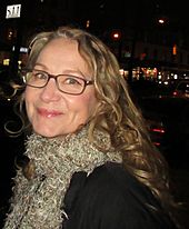 Joan Osborne (2018) (cropped)