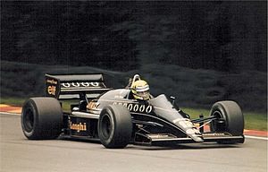 Senna Brands 1986