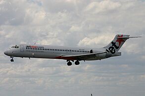 VH-LAX Boeing 717 Jetstar (8336720689)