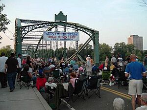 Binghamton Blues On The Bridge