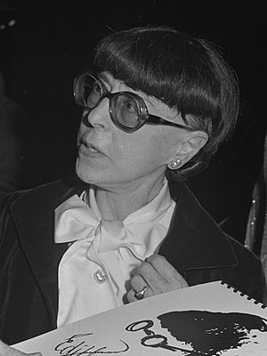 Edith Head, 1976.jpg