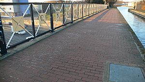 Grand Union Canal Paddington Branch over North Circular