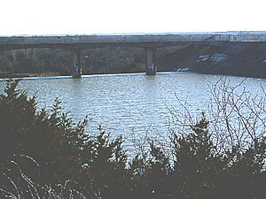 Lake Pat Cleburne Dam