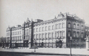 1910 Buckingham Palace