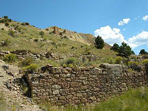 Remains of the Bassick silver mine, Querida