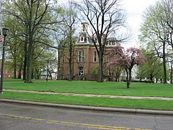 Public square with the courthouse