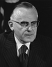 Earl Lauer Butz - USDA portrait.png