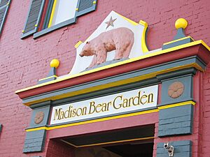 Madison Bear Garden Sign